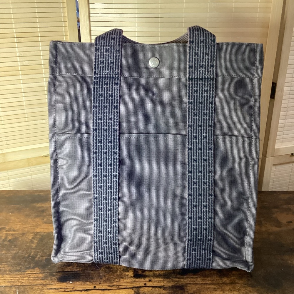Hermès Pre-Owned
1990-2010 Canvas Herline MM backpack